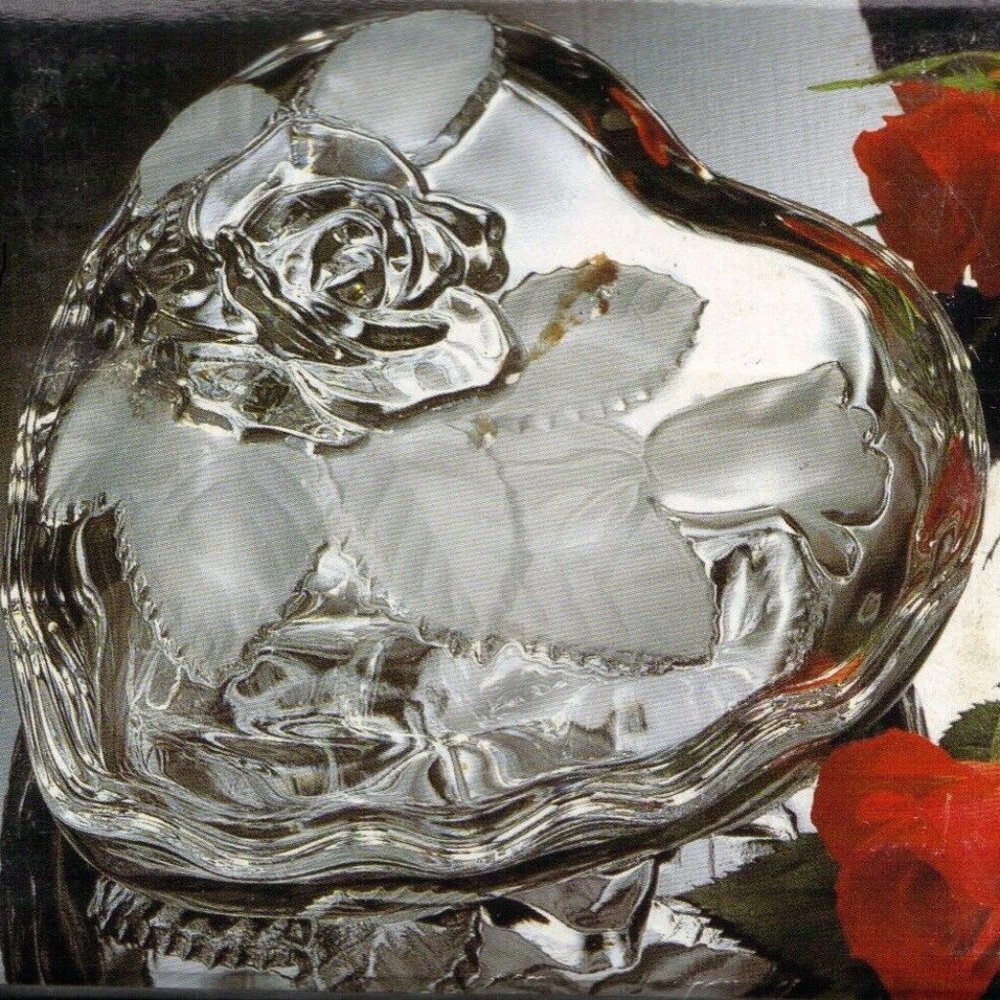 HOME BEAUTIFUL Crystal Small Covered Heart - Approx. 3" x 3" x 1.5"